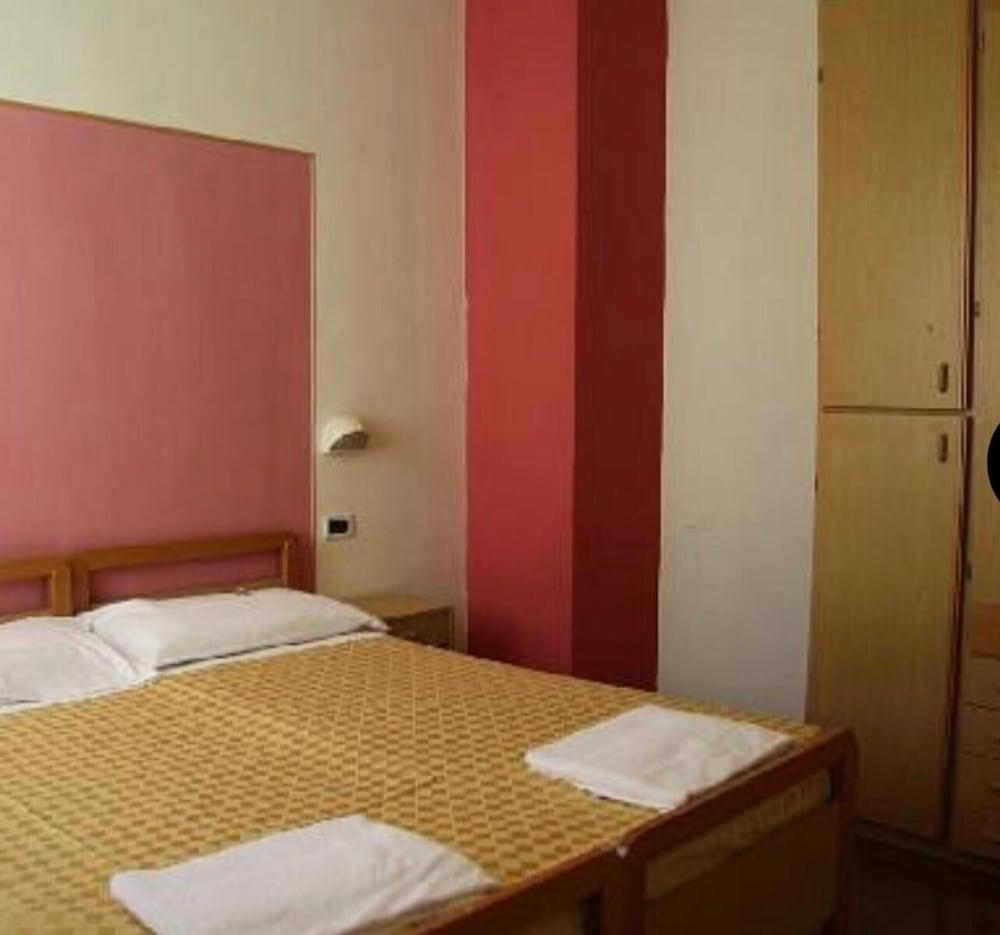 Hotel Losanna ريميني المظهر الخارجي الصورة